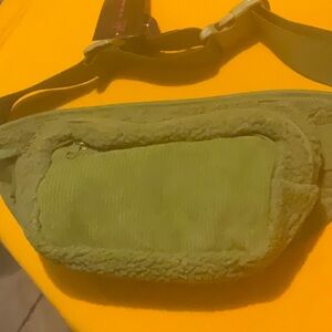 No Boundaries Green Waist/Cross Body Adjustable, NWT